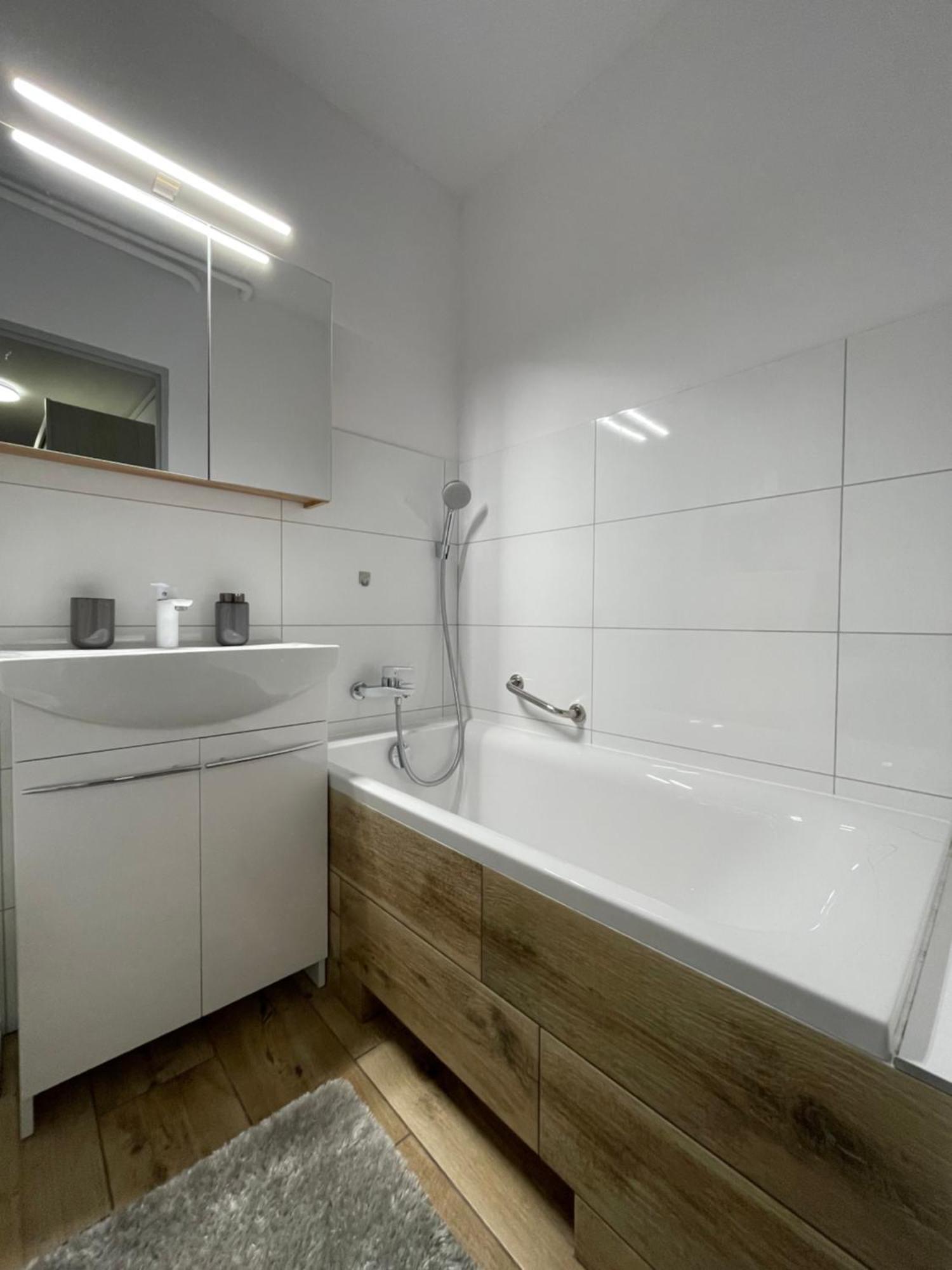 Apartment Zwakowska *